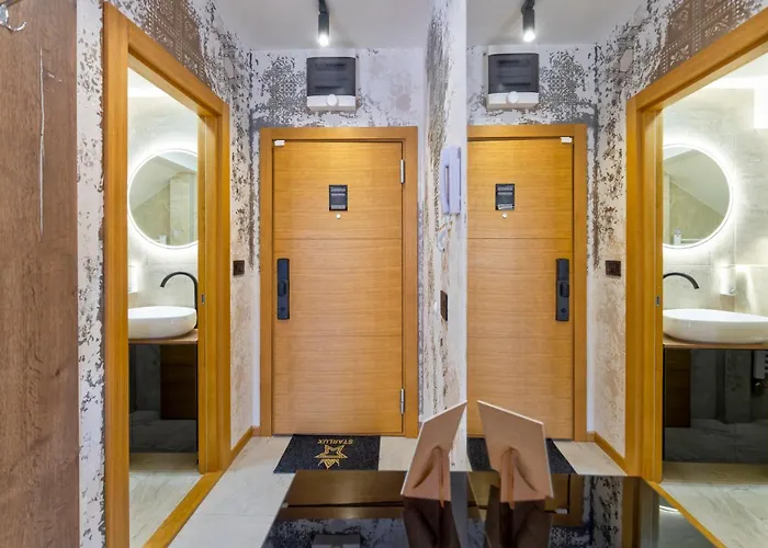 アパート Starlux Centar ズラティボール