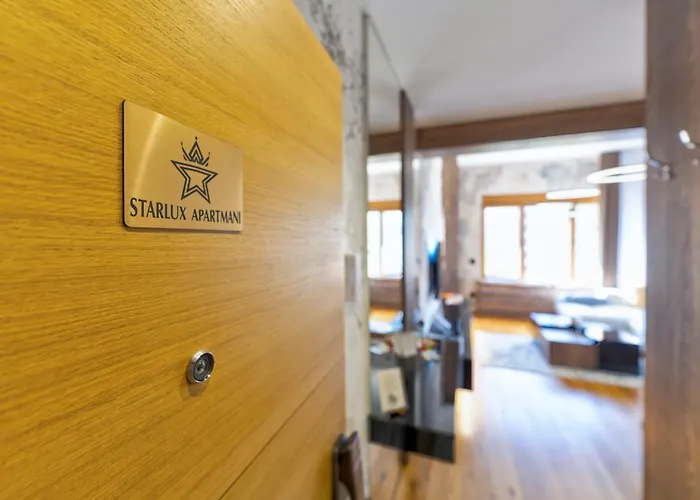 アパート Starlux Centar