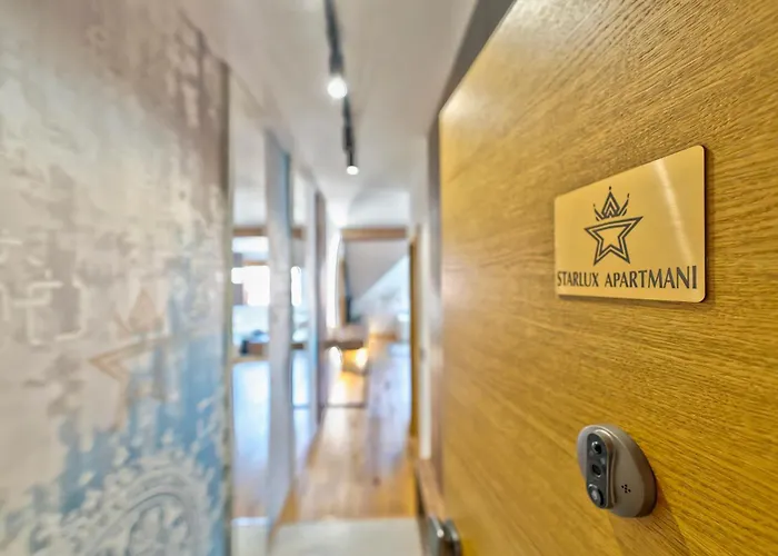 Starlux Centar アパート ズラティボール