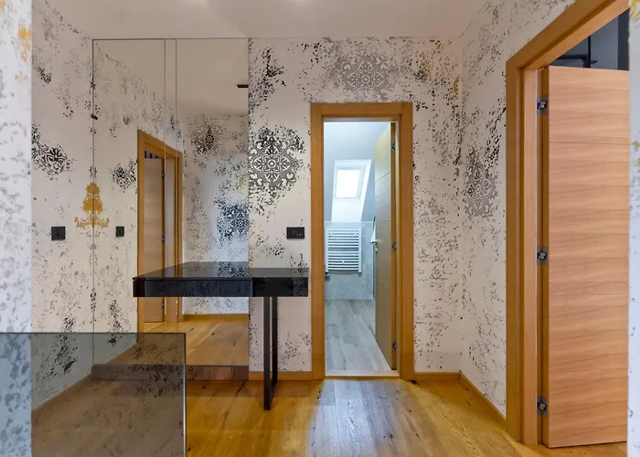 Starlux Centar ズラティボール